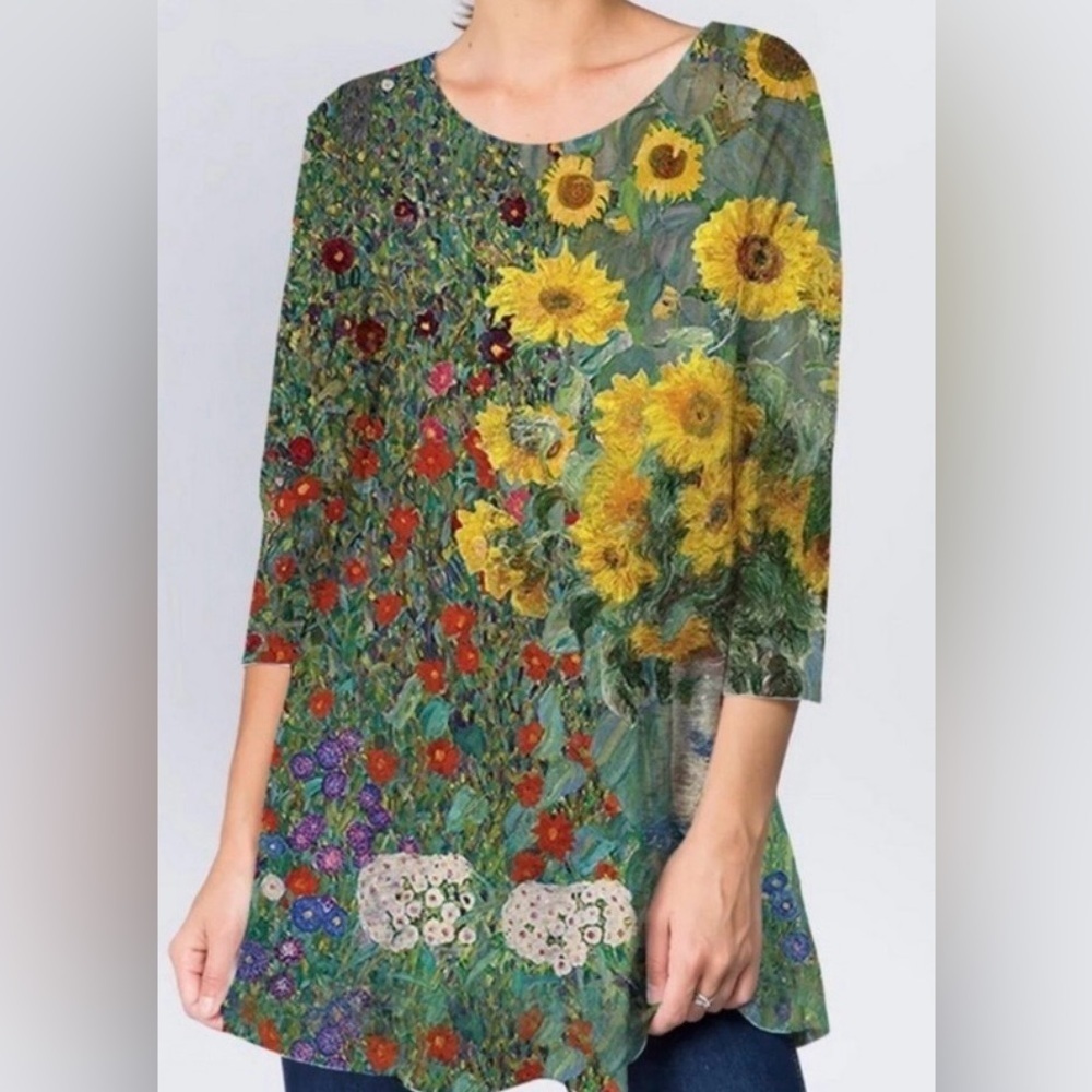 NWT -LOWA - Women's Vibrant Floral Tunic